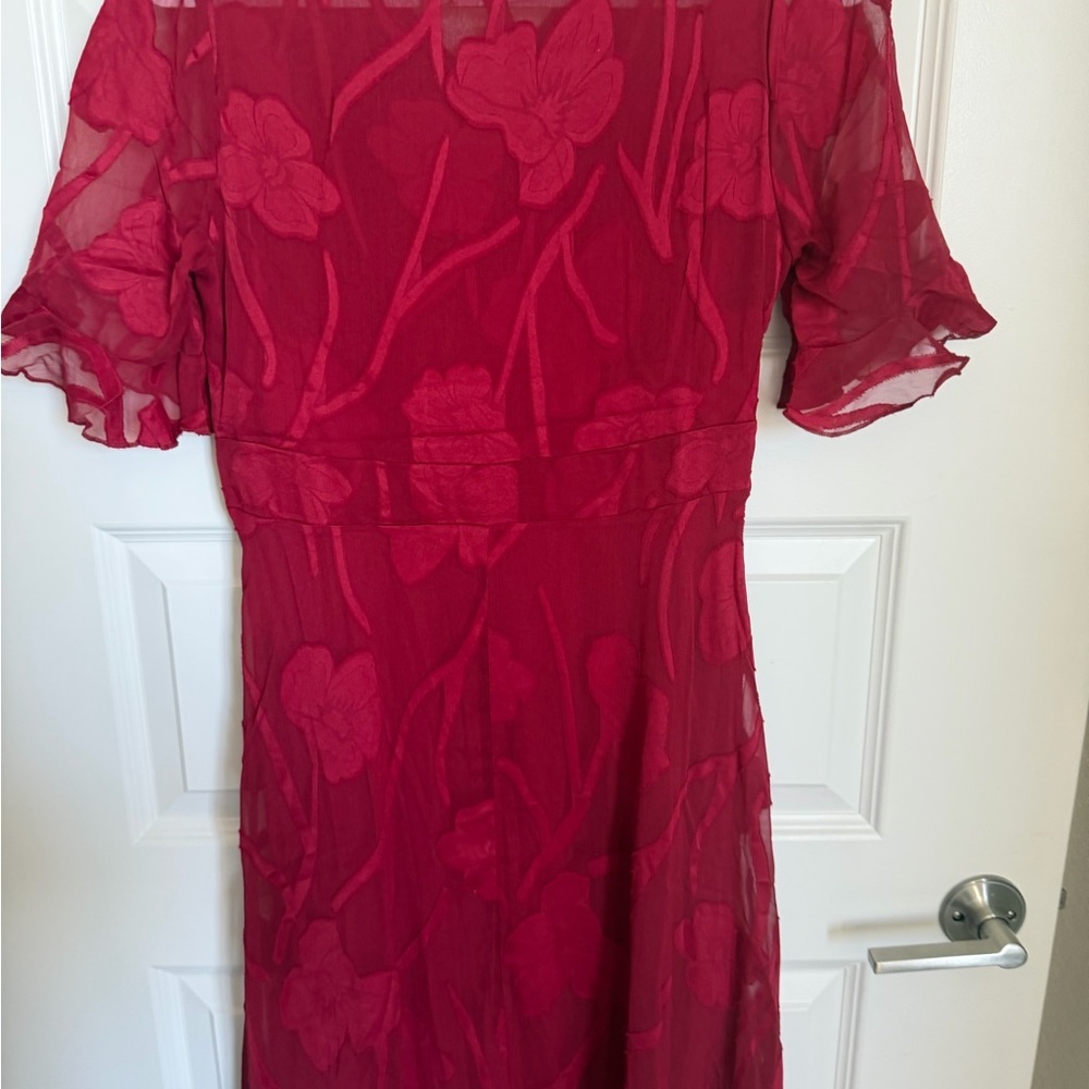 NWT Elegant Burgundy Midi Dress - Picture 4 of 11